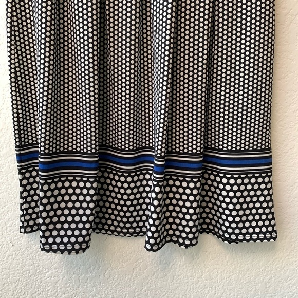 Max Studio Patterned Sleeveless Fit & Flare Dress - Picture 7 of 8